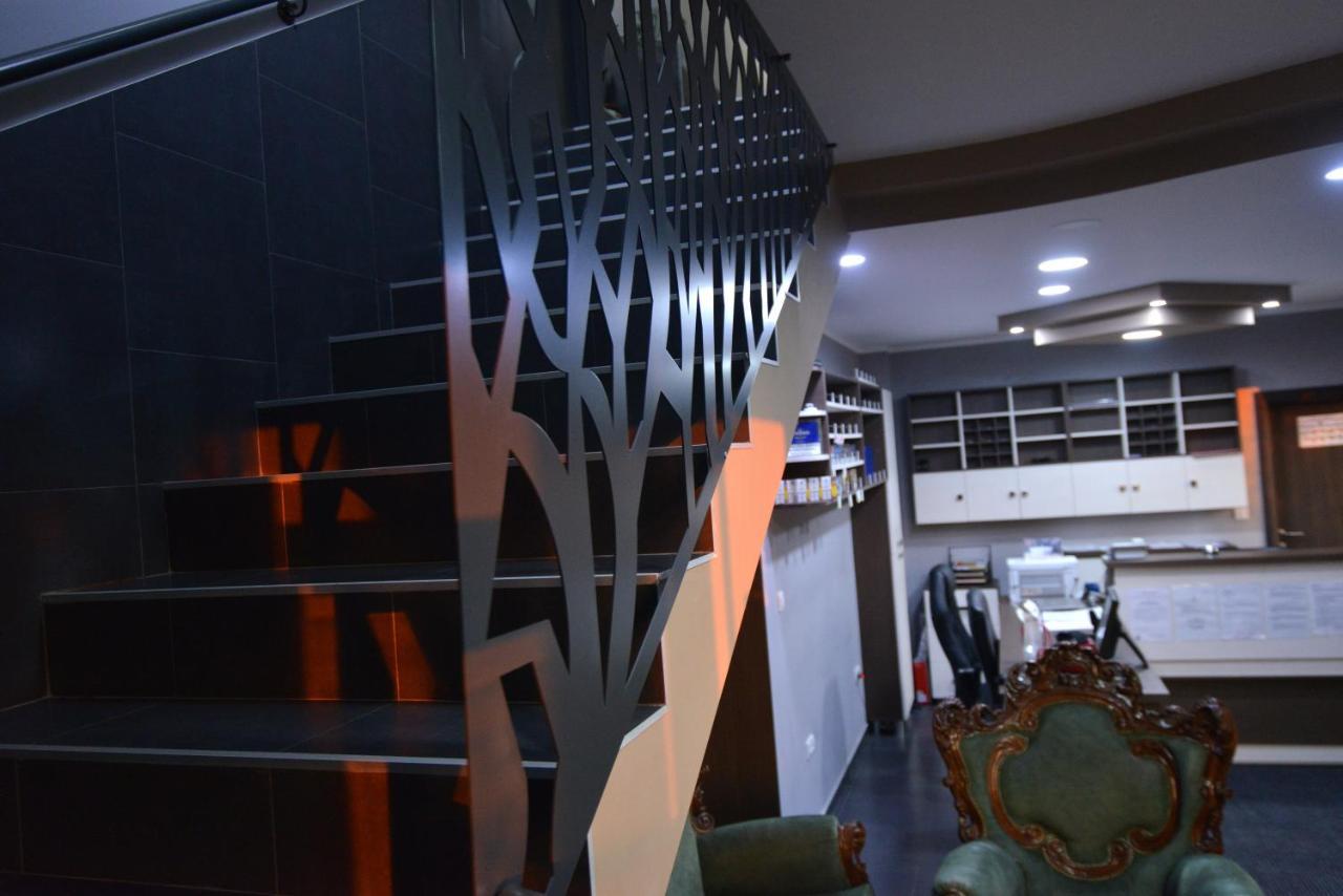 Garni Hotel Kaca Κραγκούγιεβατς Εξωτερικό φωτογραφία