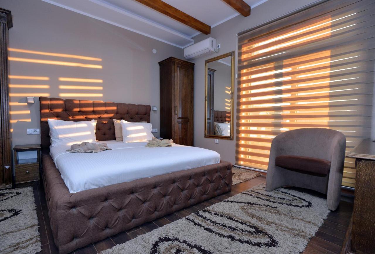 Garni Hotel Kaca Κραγκούγιεβατς Εξωτερικό φωτογραφία