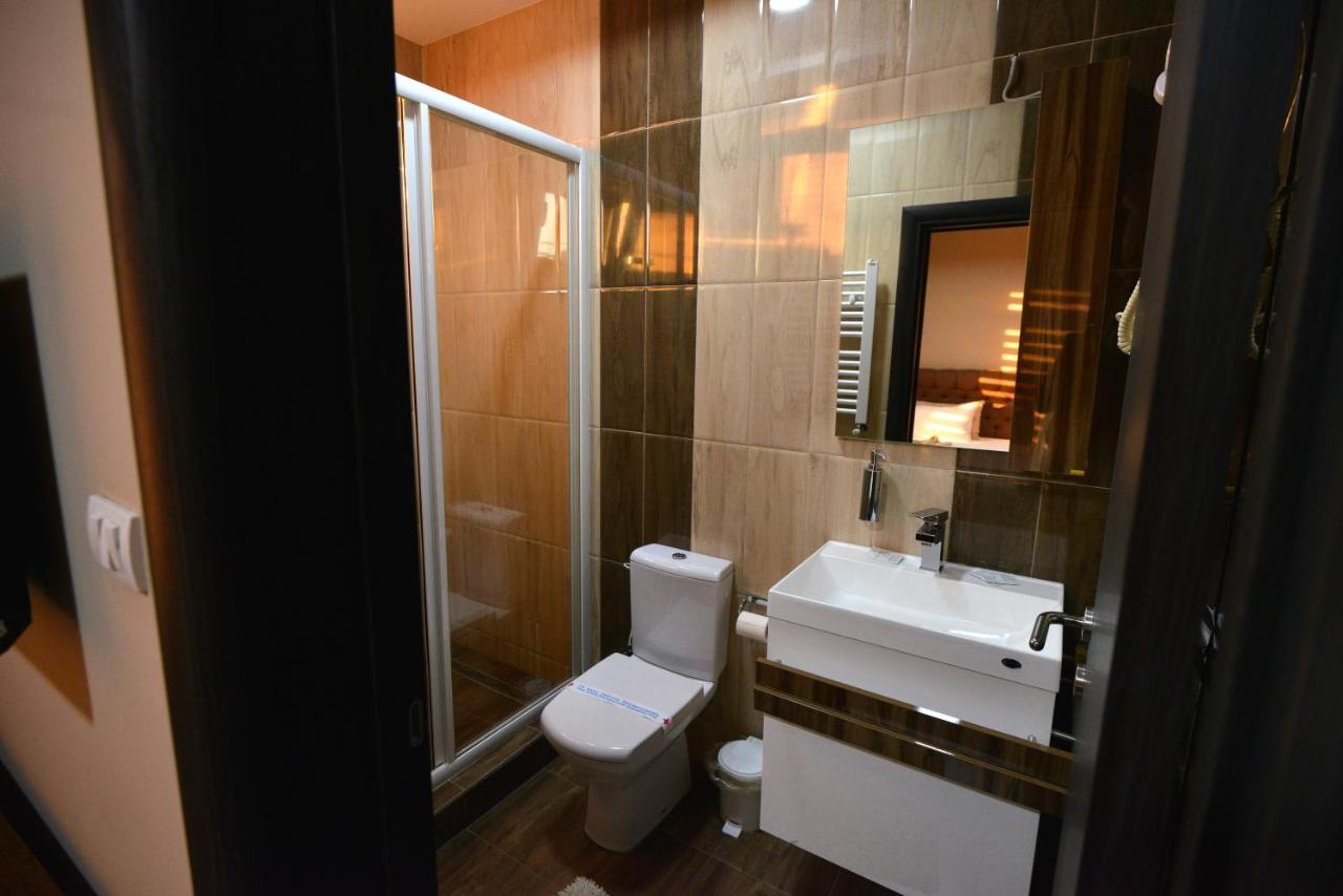 Garni Hotel Kaca Κραγκούγιεβατς Εξωτερικό φωτογραφία